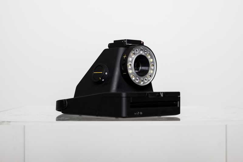 Illustration for article titled This Slick Camera Brings Polaroid Into the Digital Age